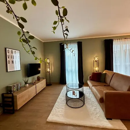 Klinik & Kurpark Parkplatz Barrierefreies Boxspringbett Apartmán *