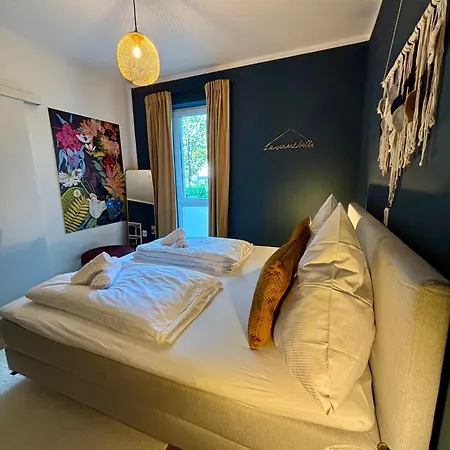 Klinik & Kurpark Parkplatz Barrierefreies Boxspringbett *