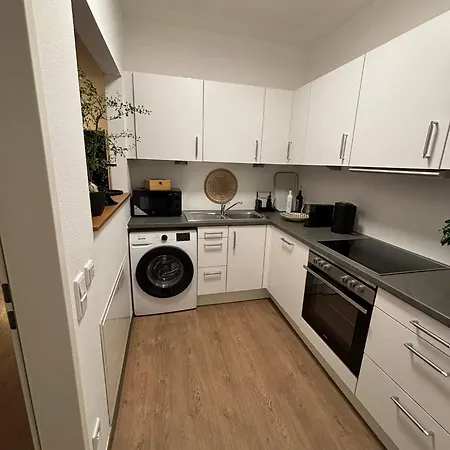 Апартаменты Klinik & Kurpark Parkplatz Barrierefreies Boxspringbett *